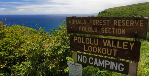 Pololu Valley Lookout Sign